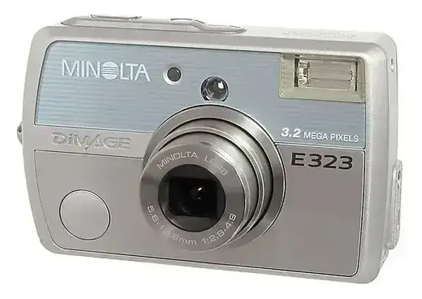 fotoaparát Minolta E323